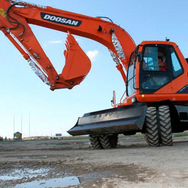 Экскаватор  DOOSAN 180 ковш 1куб.м